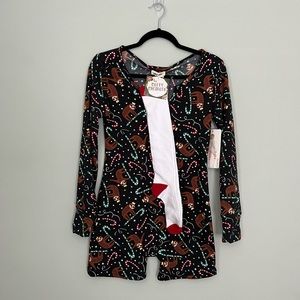 Halloween 🎃 or Christmas 🎄 Jumper with socks Size S - king 👑 sloth 🦥 design